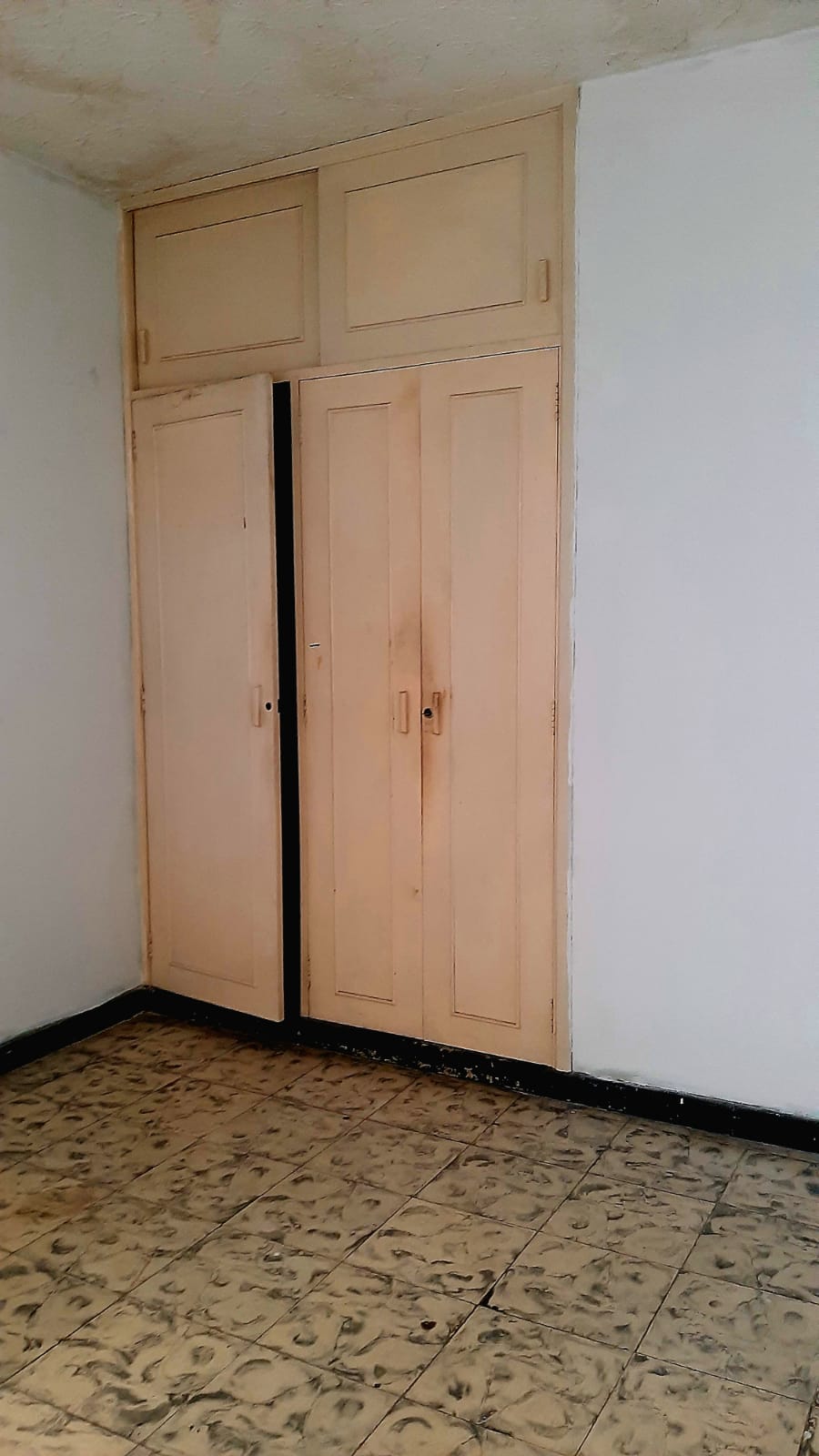 APARTAMENTO PISO 2 - BARRIO CHAMPAGNAT - CALI