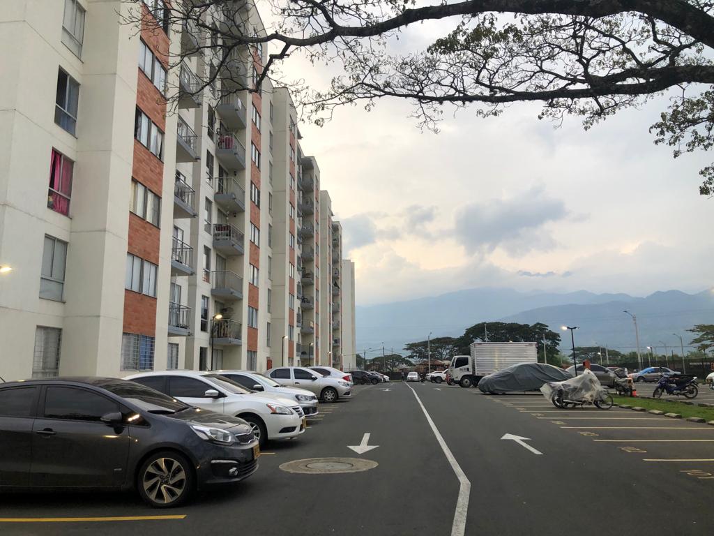CONJUNTO RESIDENCIAL LOS NARANJOS MANZANA 4