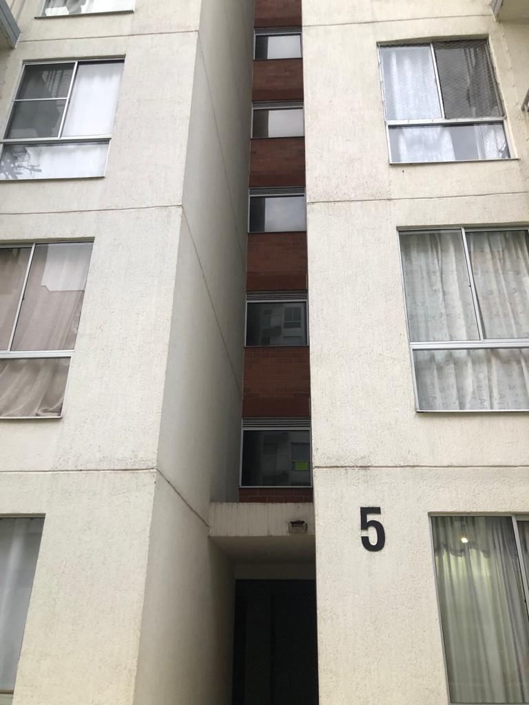 CONJUNTO RESIDENCIAL LOS NARANJOS MANZANA 4