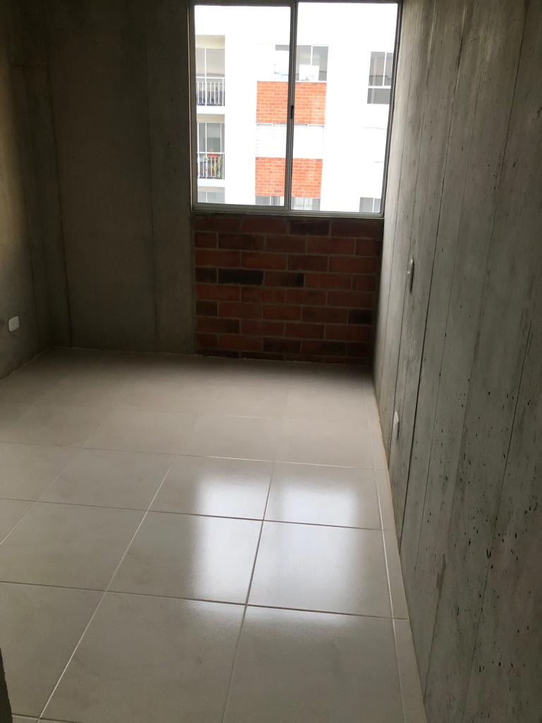 CONJUNTO RESIDENCIAL LOS NARANJOS MANZANA 4