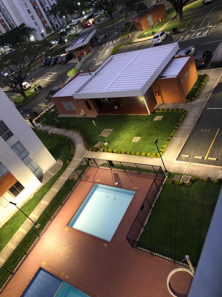 CONJUNTO RESIDENCIAL LOS NARANJOS MANZANA 4