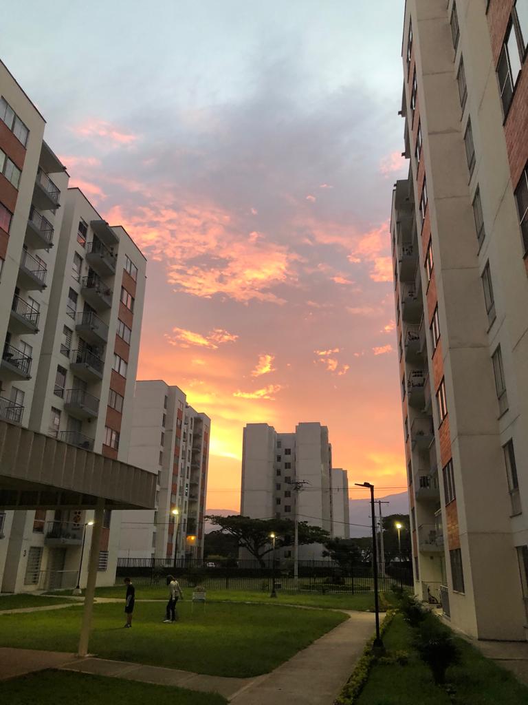 CONJUNTO RESIDENCIAL LOS NARANJOS MANZANA 4