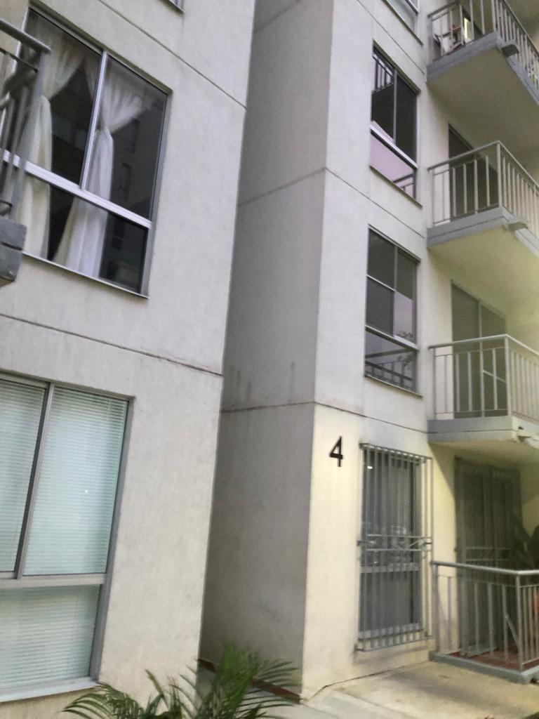 CONJUNTO RESIDENCIAL LOS NARANJOS MANZANA 4