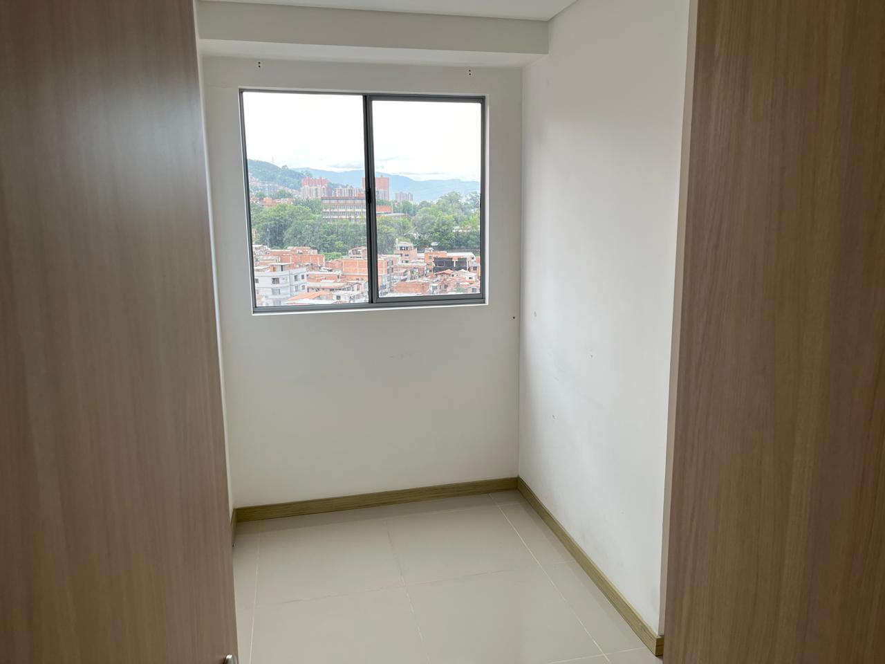 Miniatura 14