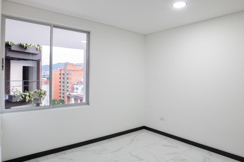 Miniatura 9