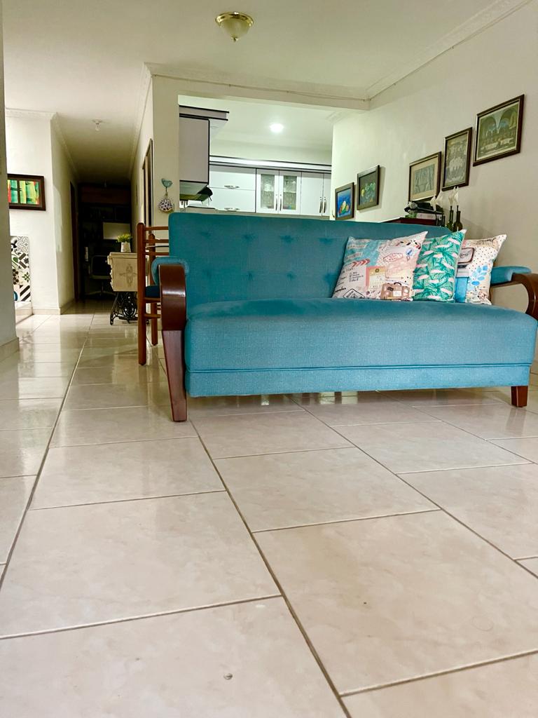 EN VENTA CASA EN BELEN ROSALES