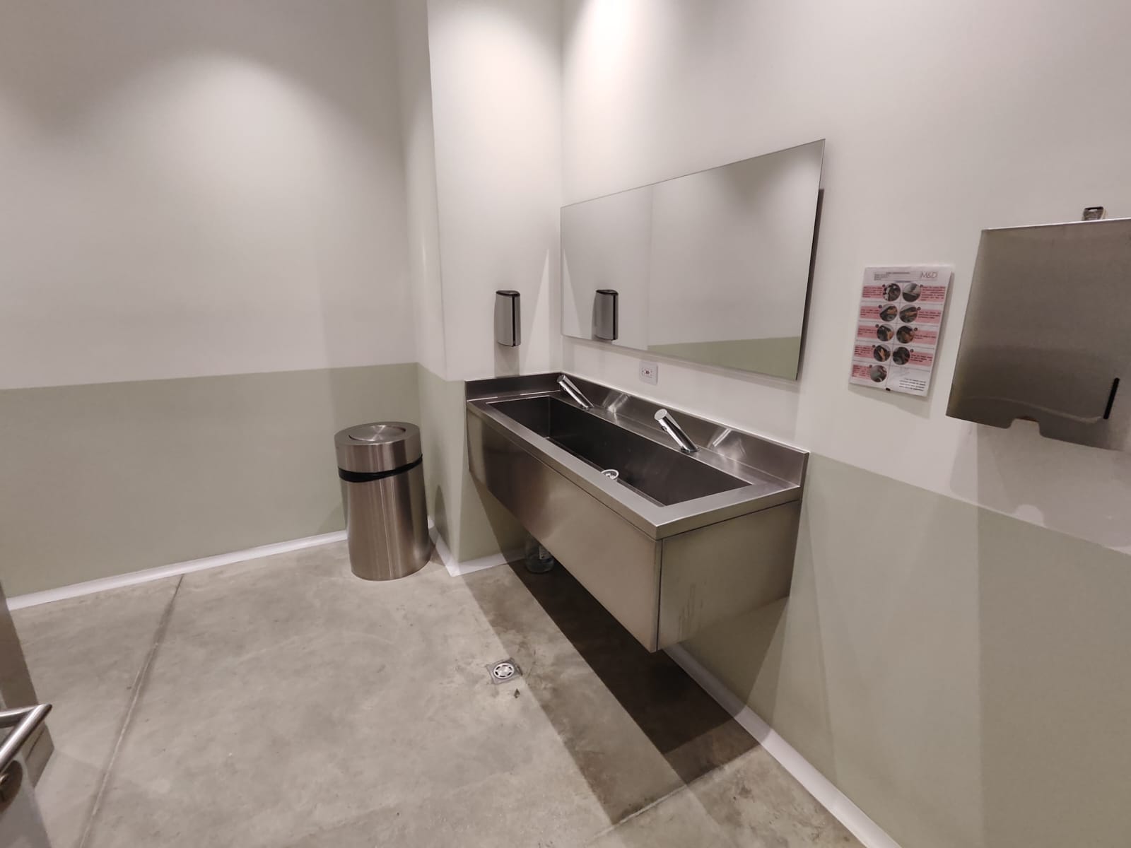 Edificio industrial para venta en sector  la aguacatala   Medellin