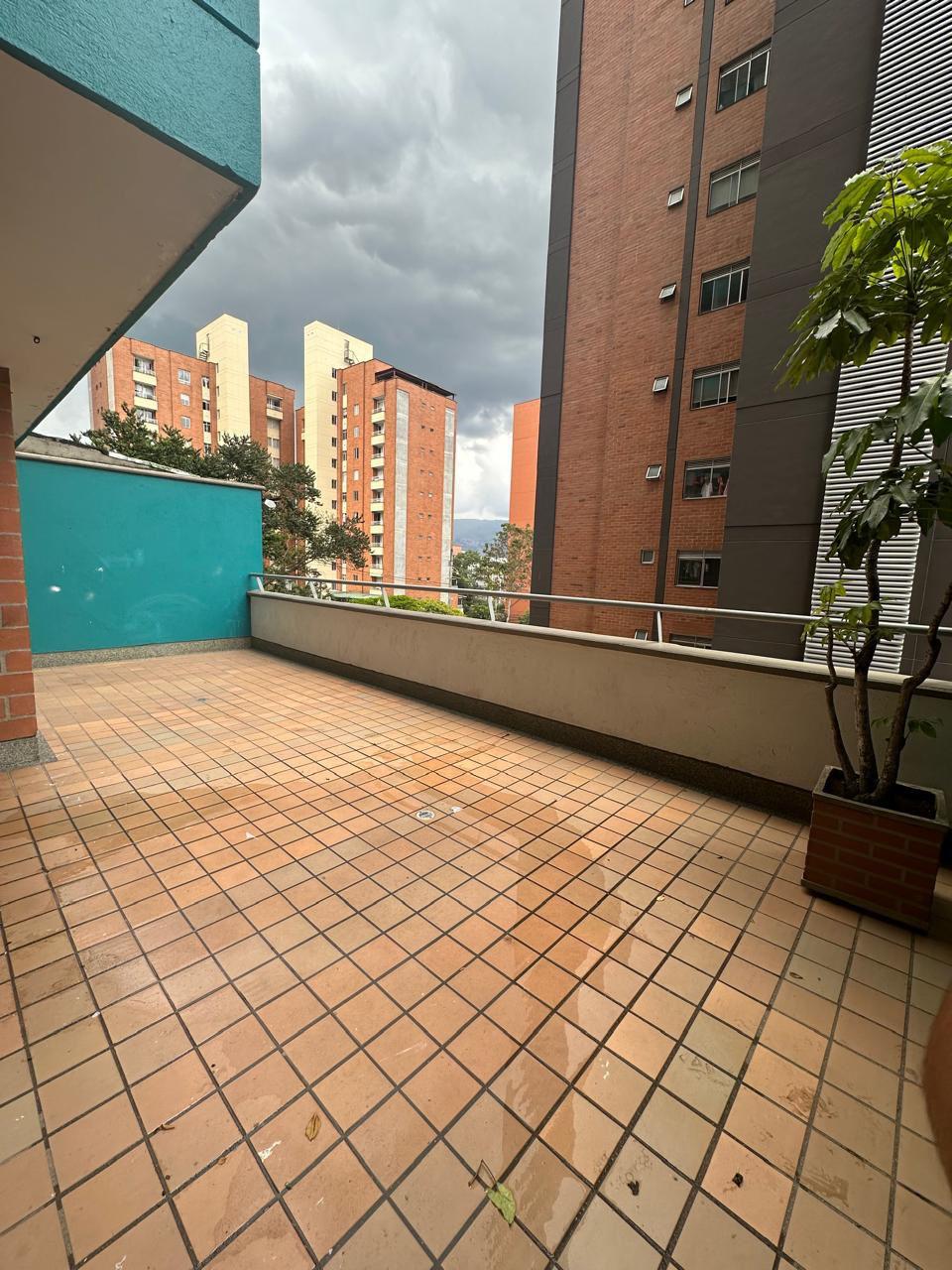 Apartamento Loma de los Bernal - Medellín