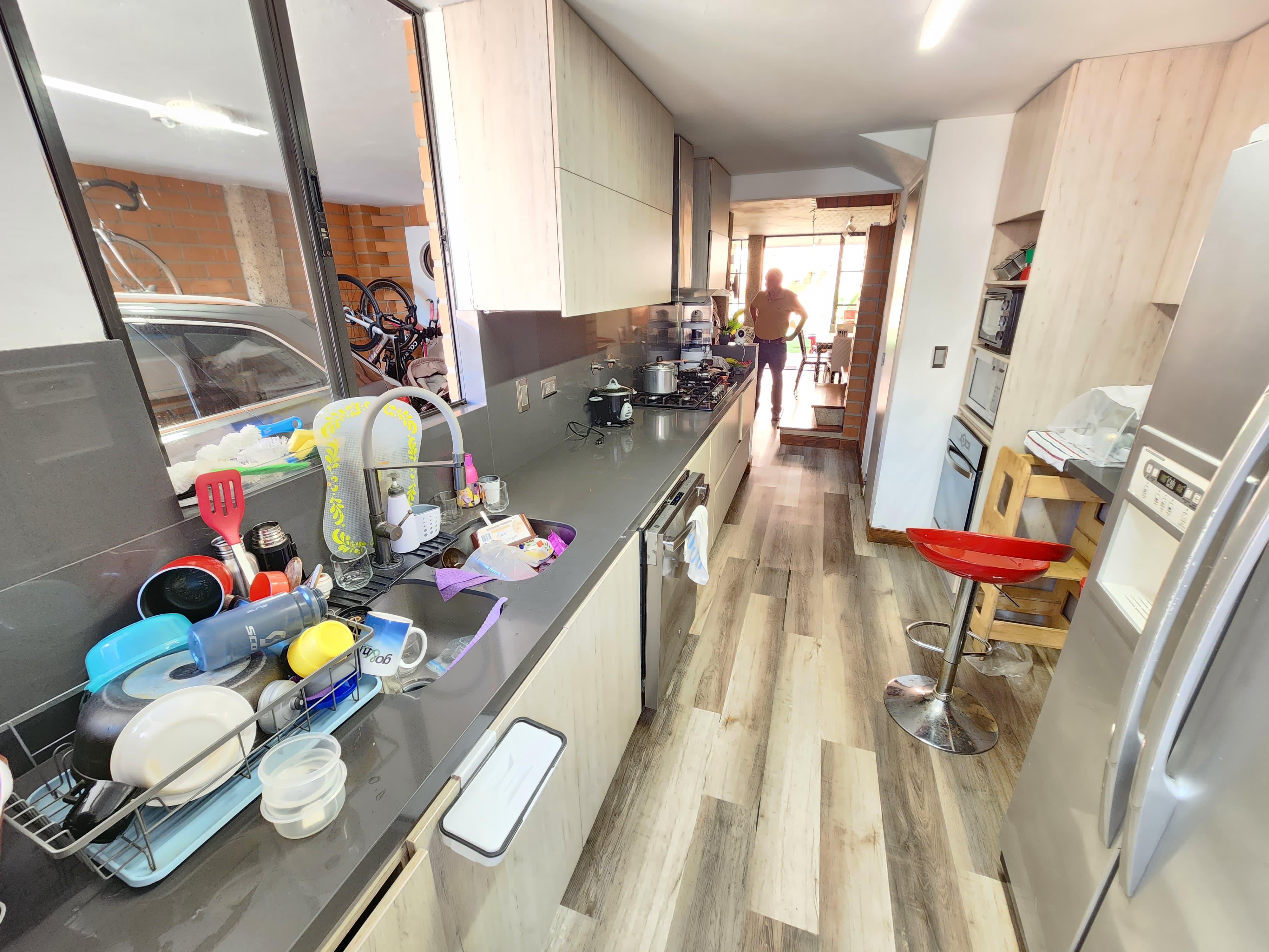 Casa en venta sector loma de las brujas en envigado