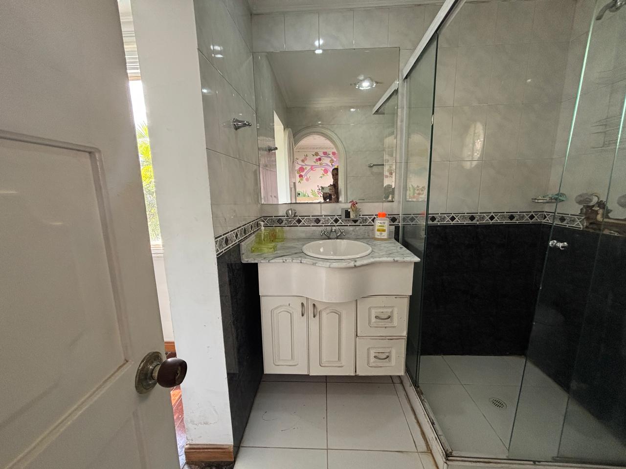 CASA LUJOSA PARA ARRIENDO AMOBLADA EN POBLADO, LAS PALMAS