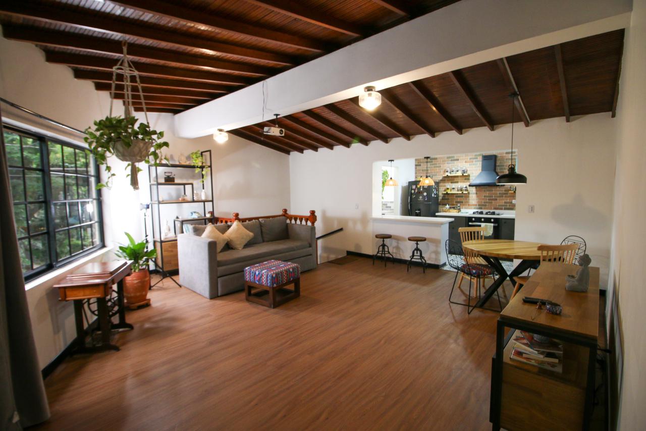 Casa amoblada para arriendo en Belen la palma