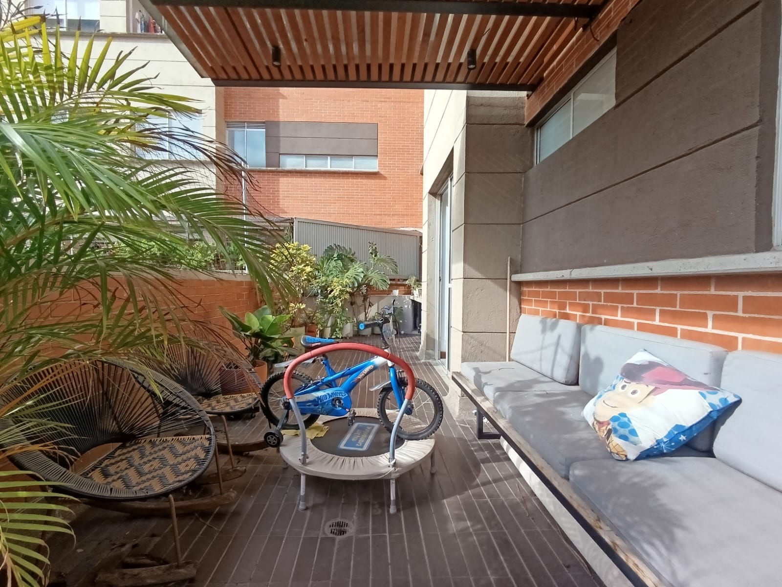 Apartamento en Arriendo  Medellín Laureles