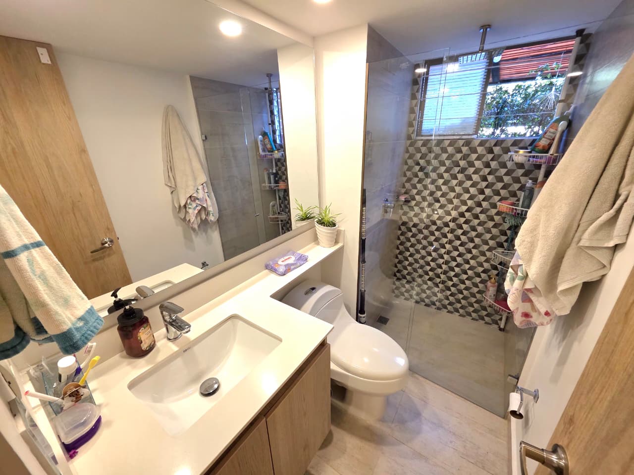 Apartamento en venta en la loma de los bernal