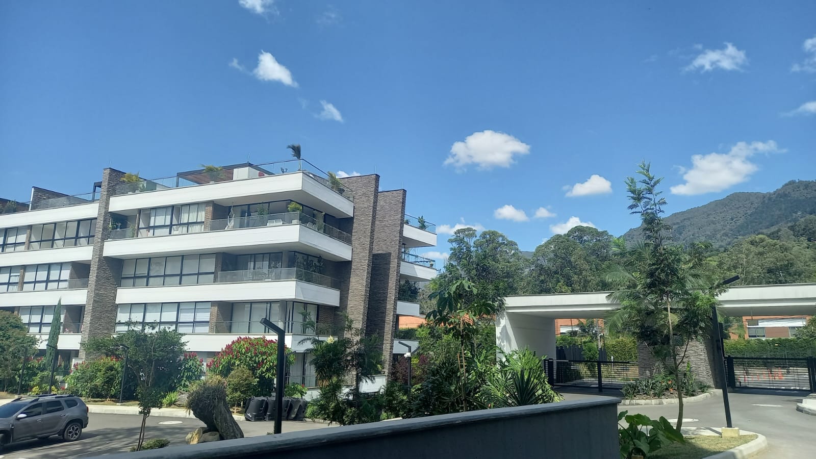 Apartamento para la venta en Envigado sector El Escober0