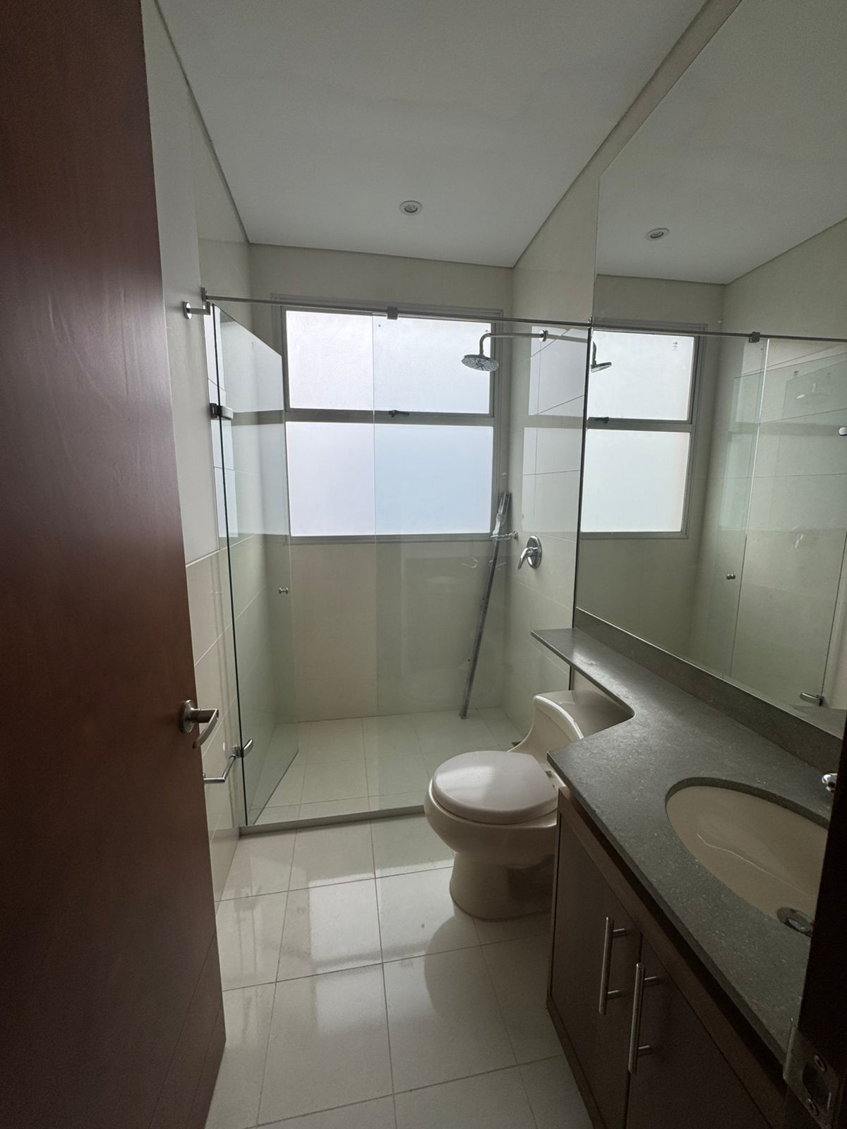 arriendo apartamento sector Los Balsos