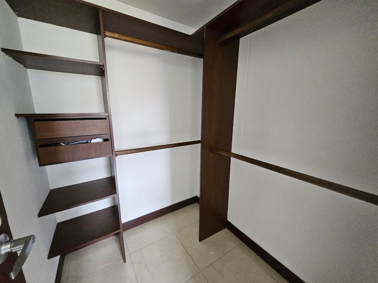 Apartamento en arriendo en la Loma del Escobero Envigado