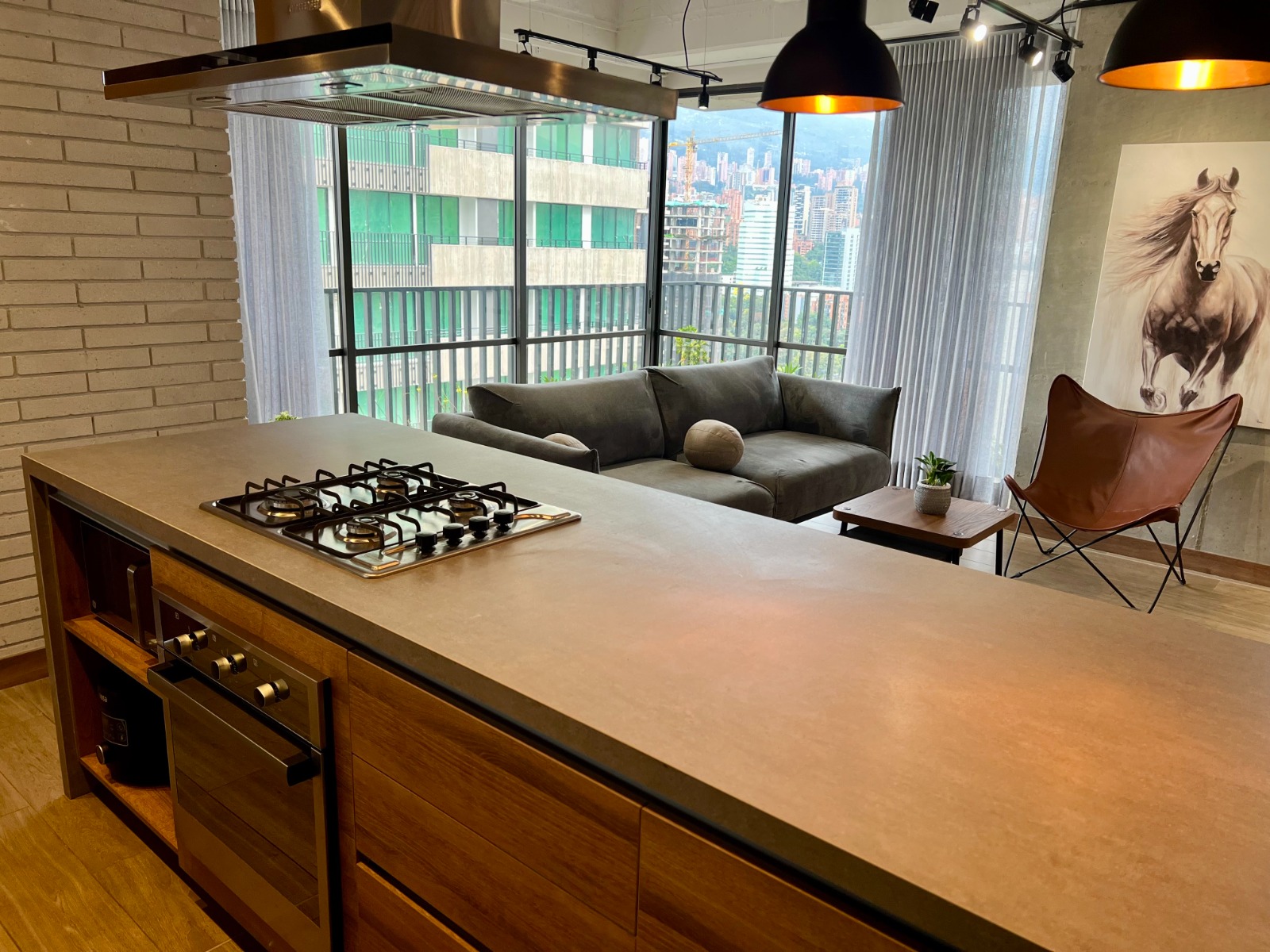 Apartamento amoblado para arriendo en Ciudad del Río El Poblado