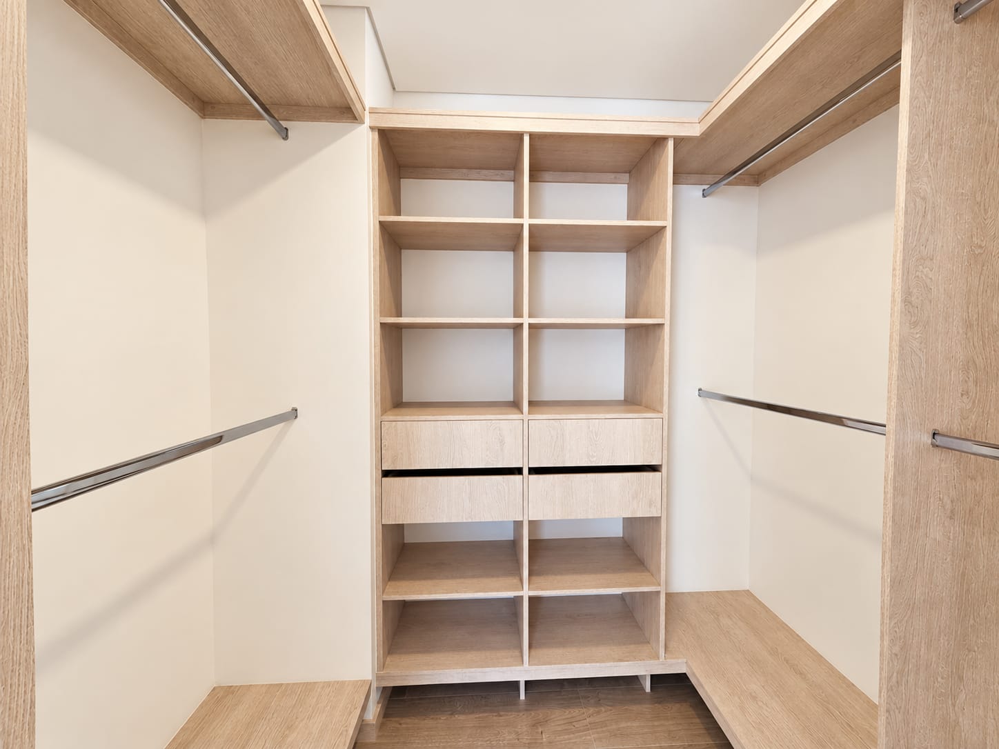 Apartamento nuevo en venta Las Palmas Medellín 2 parqueaderos