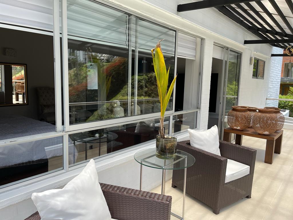 Casa en venta en Loma del Escobero Envigado