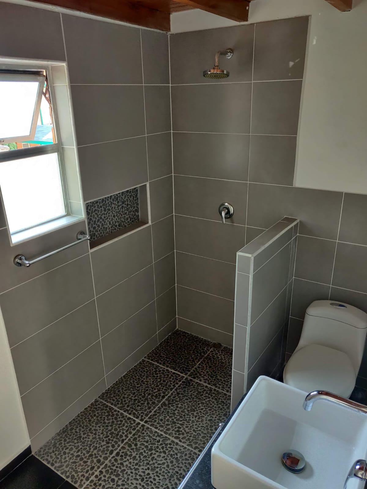 CASA  DE 3 NIVELES EN VENTA LA MOTA MEDELLIN-ANTIOQUIA