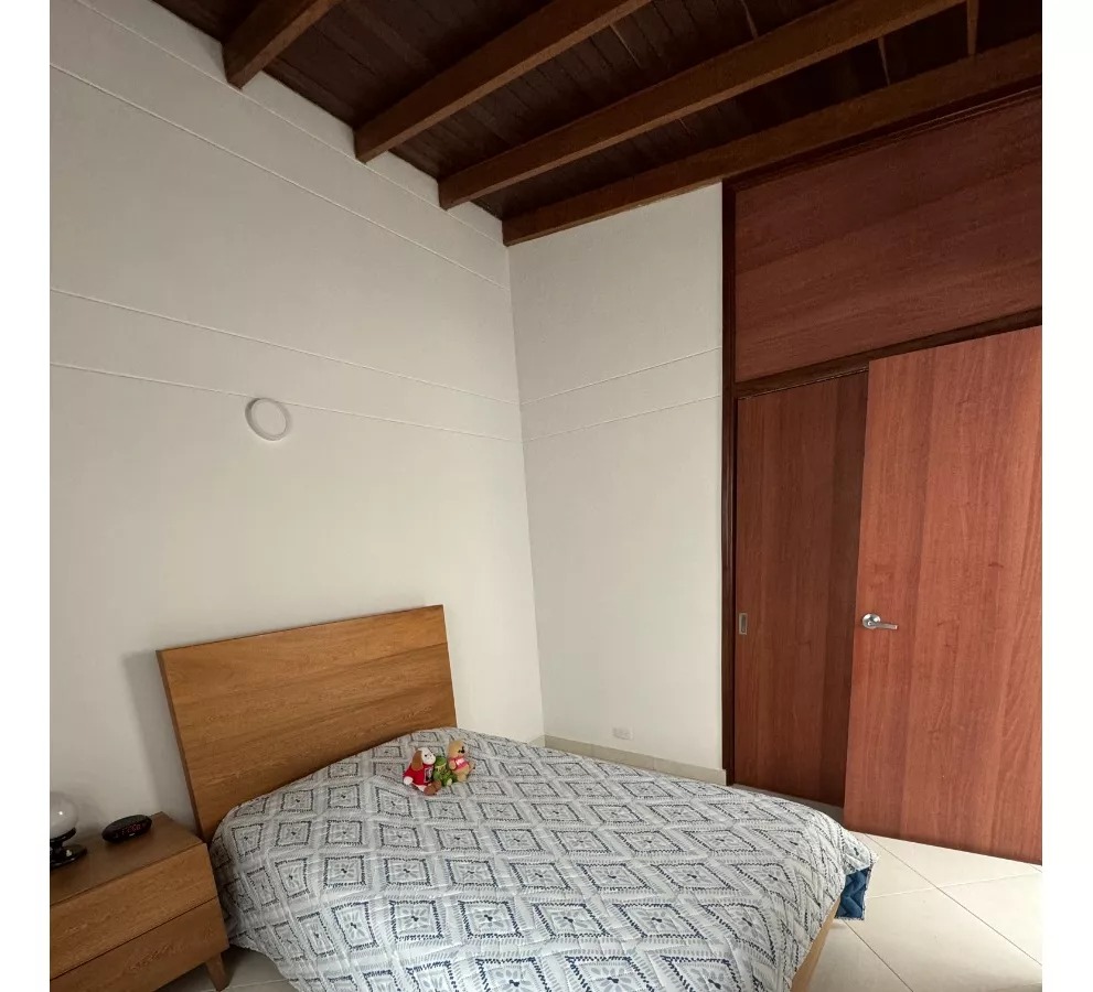 Apartamento para venta en envigado portal sector plano