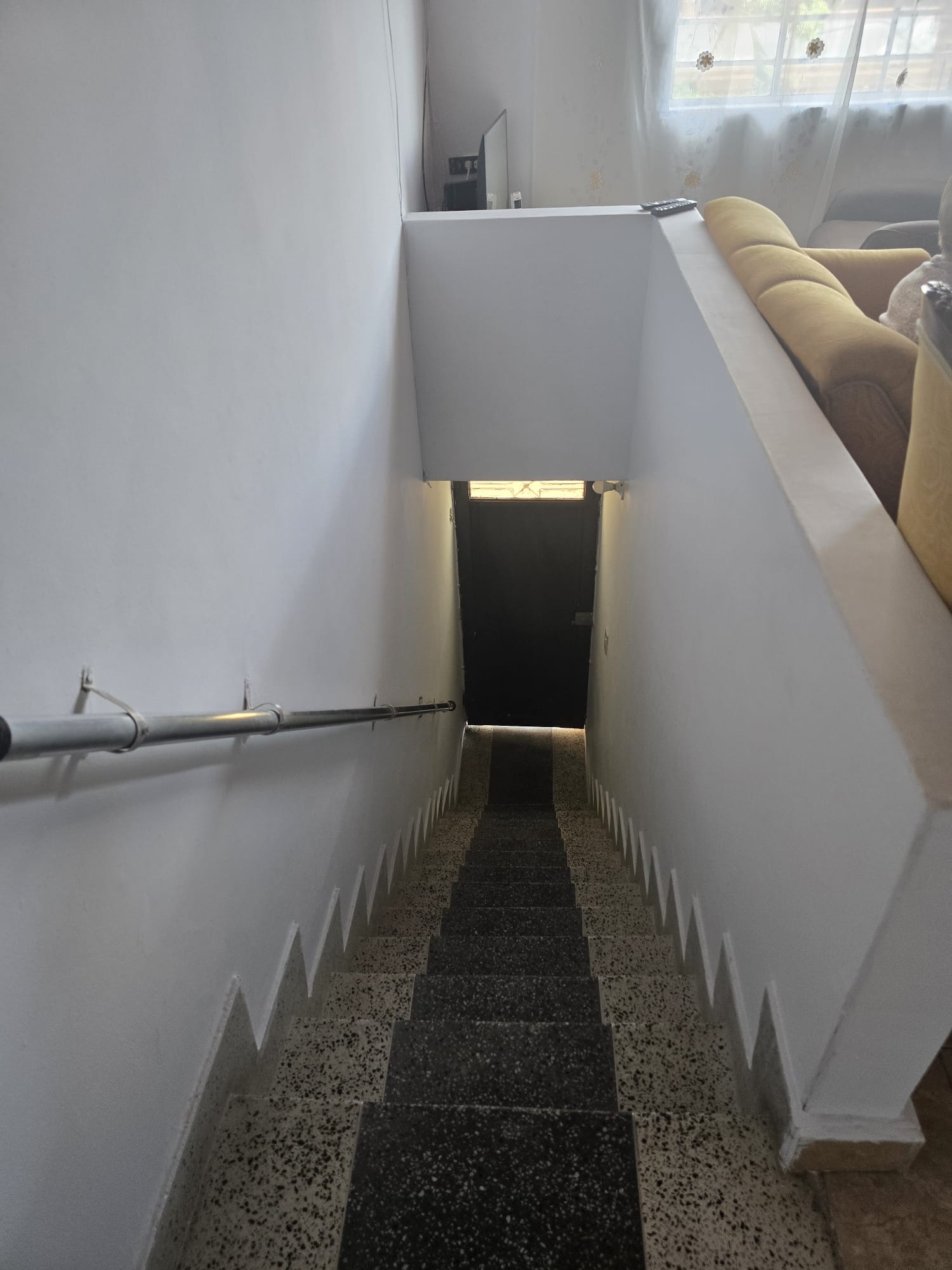 Venta de casa en Manrique central segundo piso con terraza