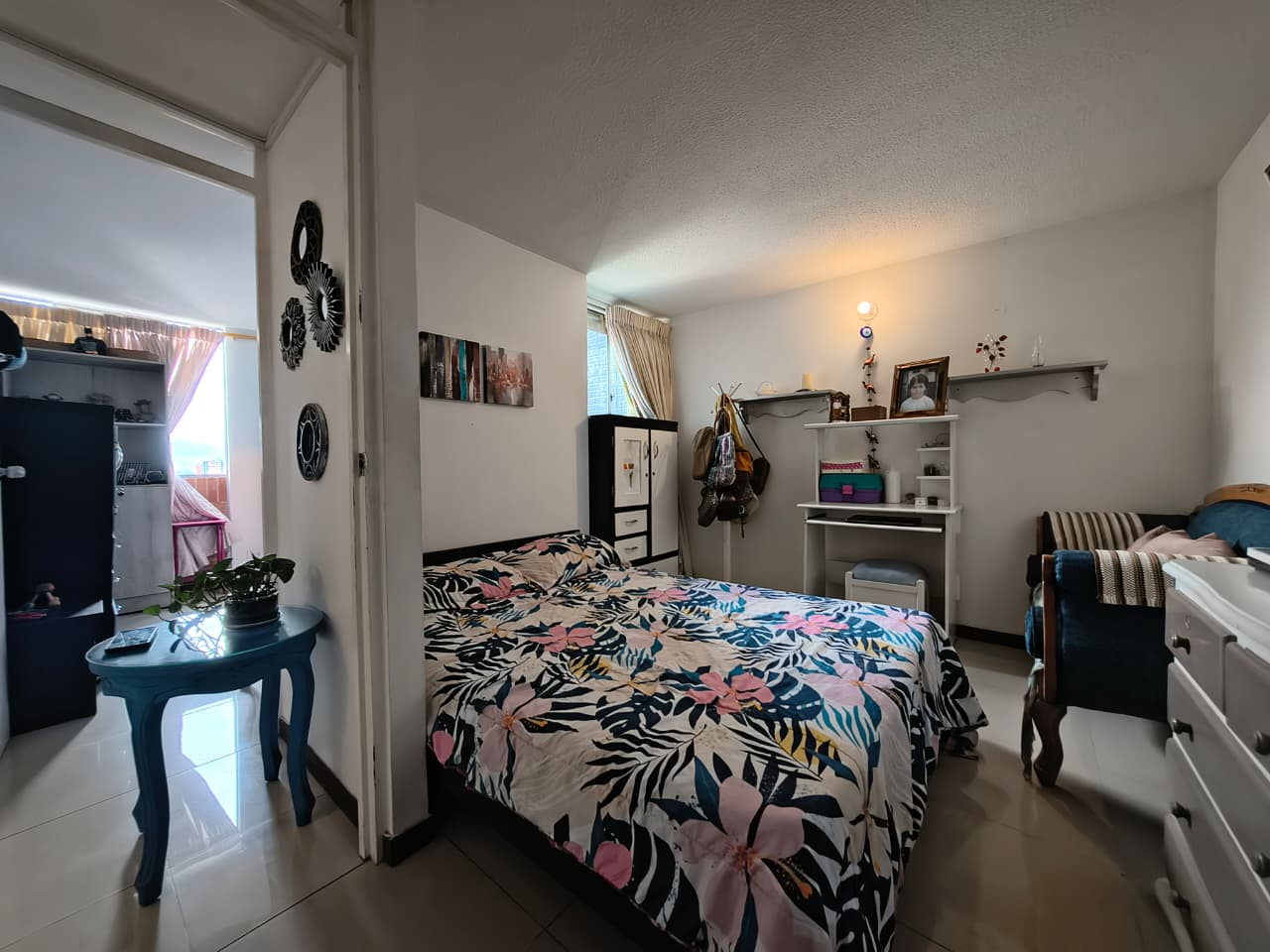 Apartamento para la venta en Loma de los Bernal Medellin