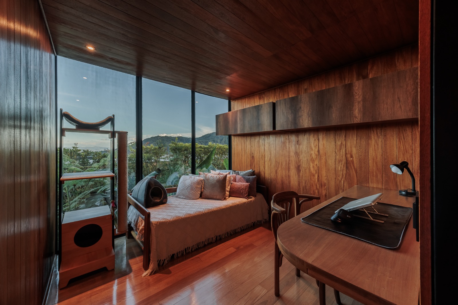 Casa para la venta en Envigado Altos del Escobero
