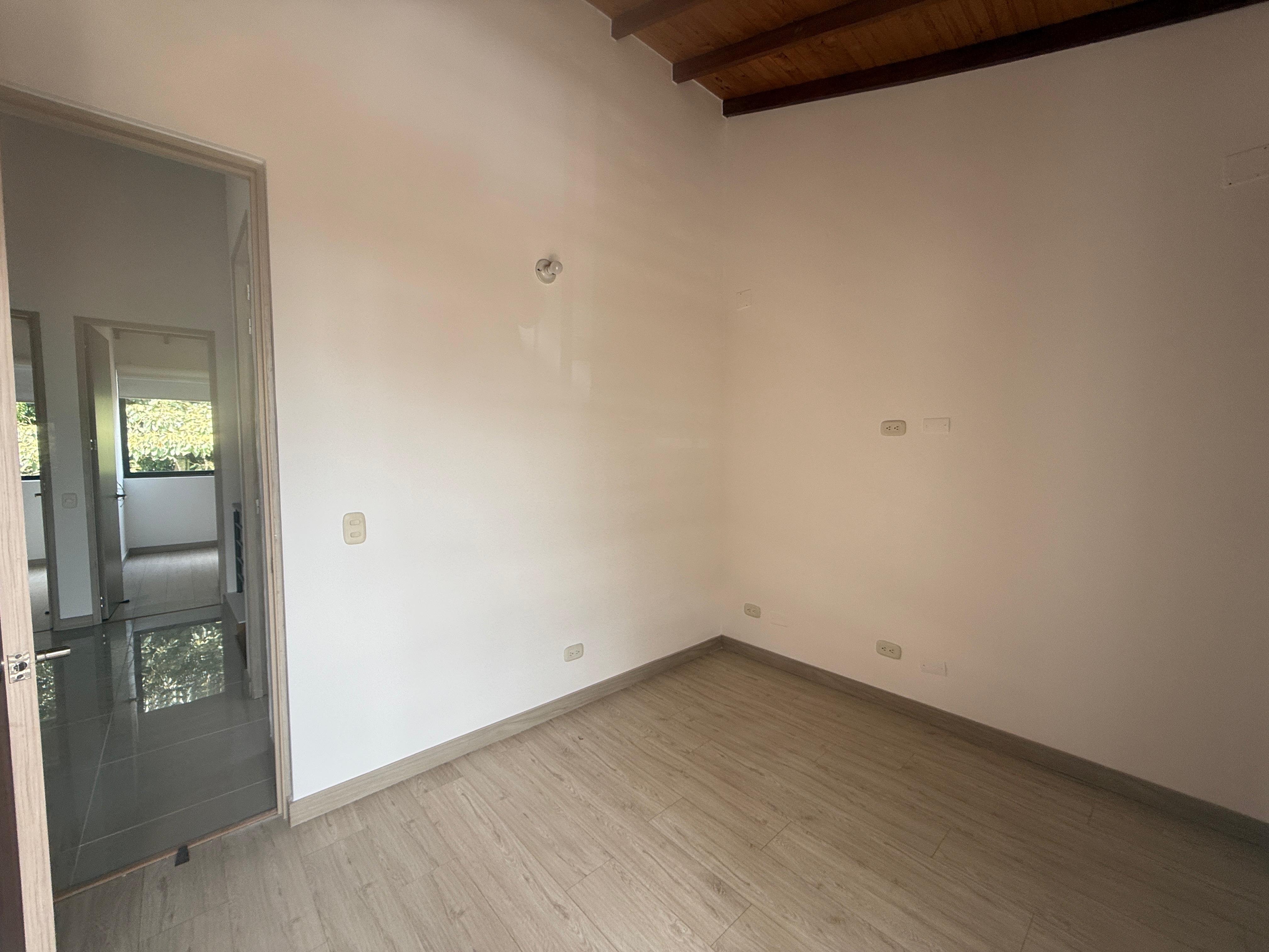 Venta de casa en El Retiro Pantanillo