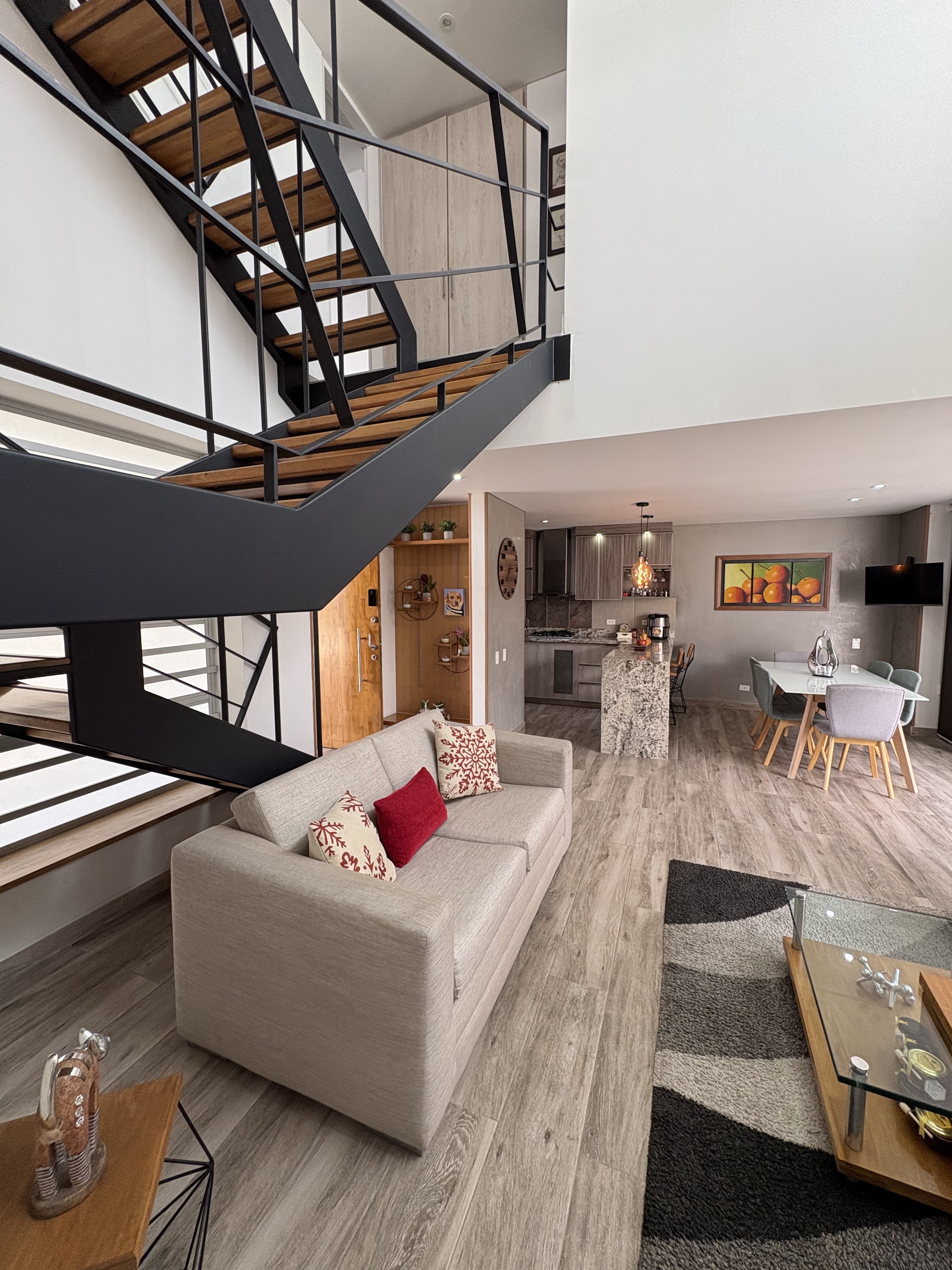 Casa  AMOBLADA para la venta en Rionegro sector Barro Blanco