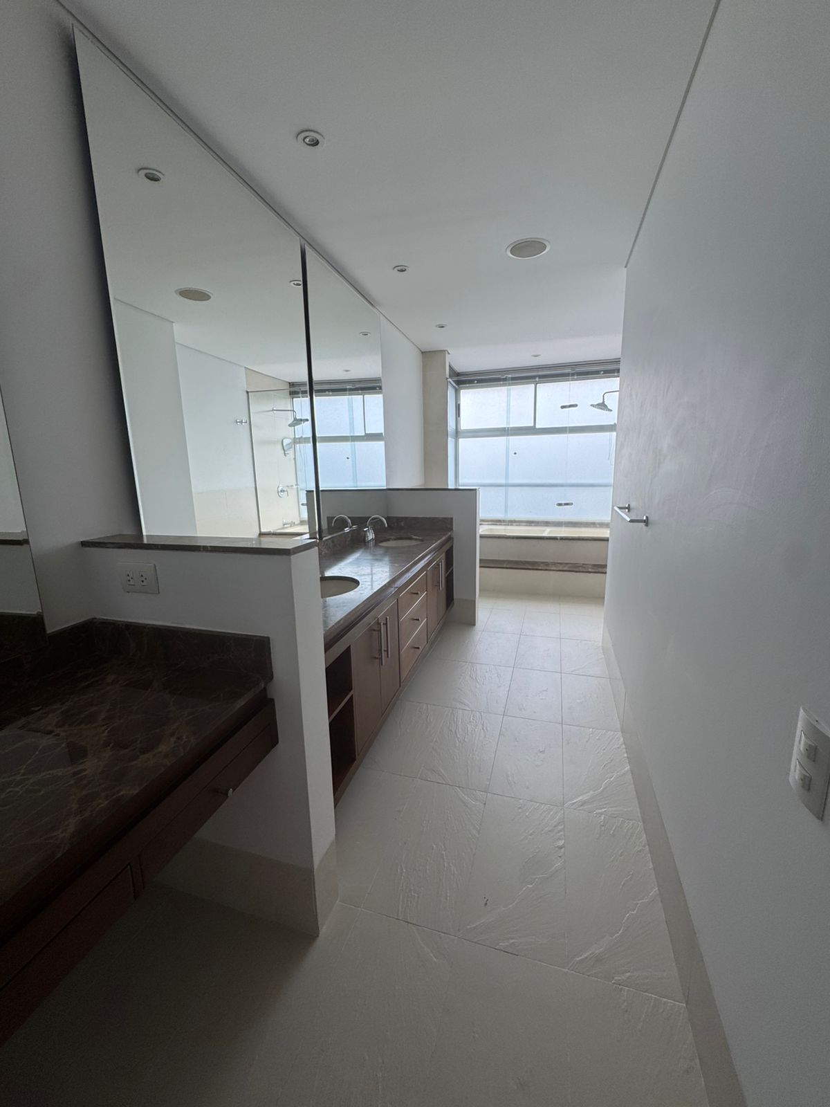 arriendo apartamento sector Los Balsos
