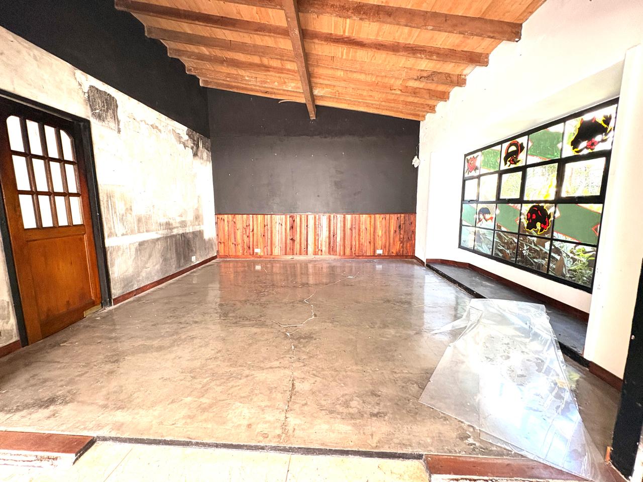 Casa Lote para venta en Poblado  Castropol