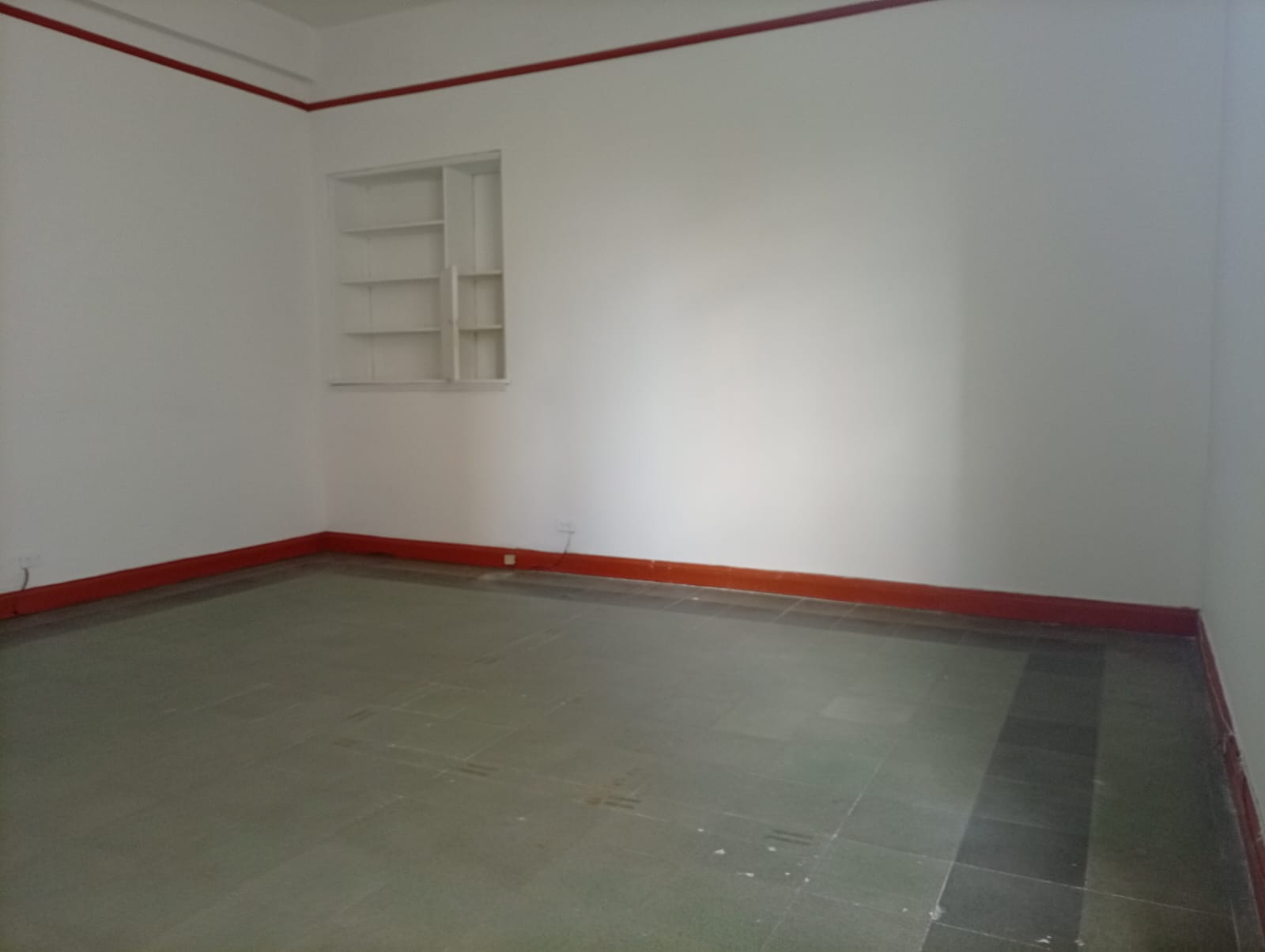 Venta de oficina en La Calendaria en todo el corazón de Medellín