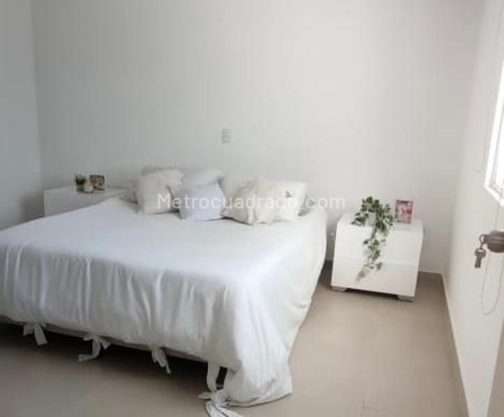 Apartamento en venta Sabaneta sector calle larga zona totalmente plana