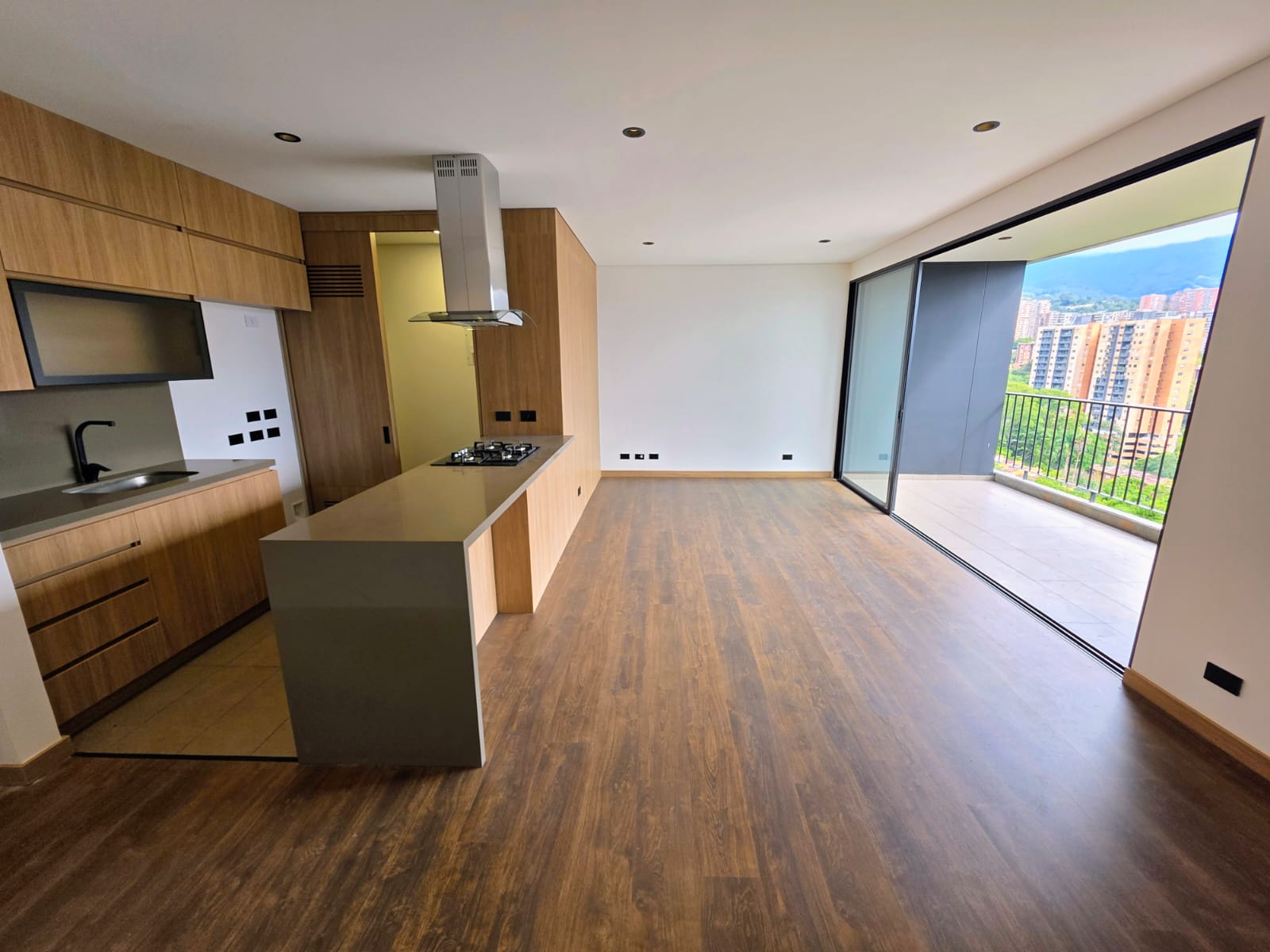 Apartamento en venta en el esmeraldal envigado