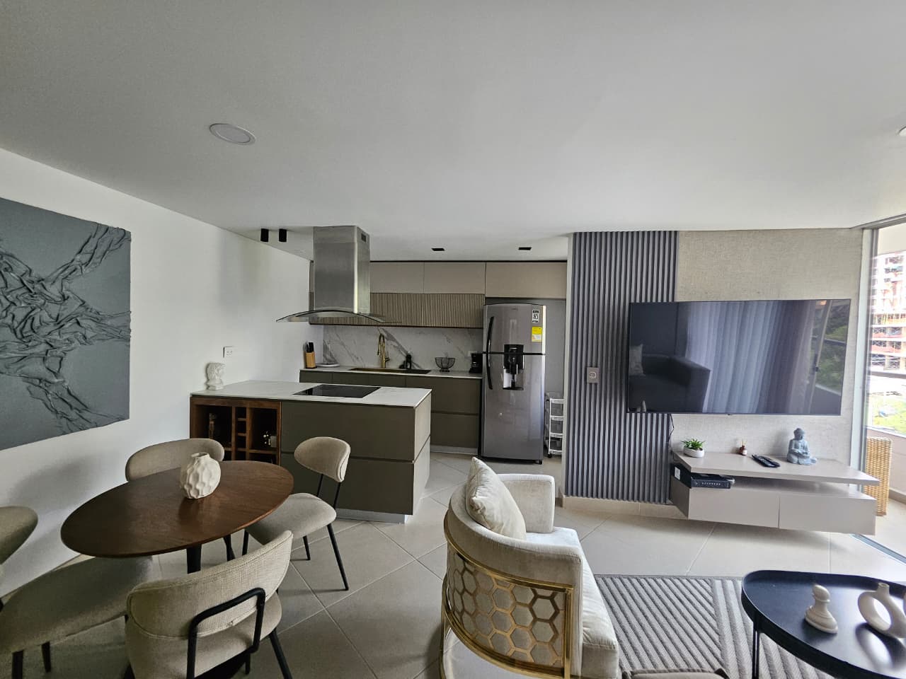 Apartamento amoblado para la venta en Camino Verde Envigado