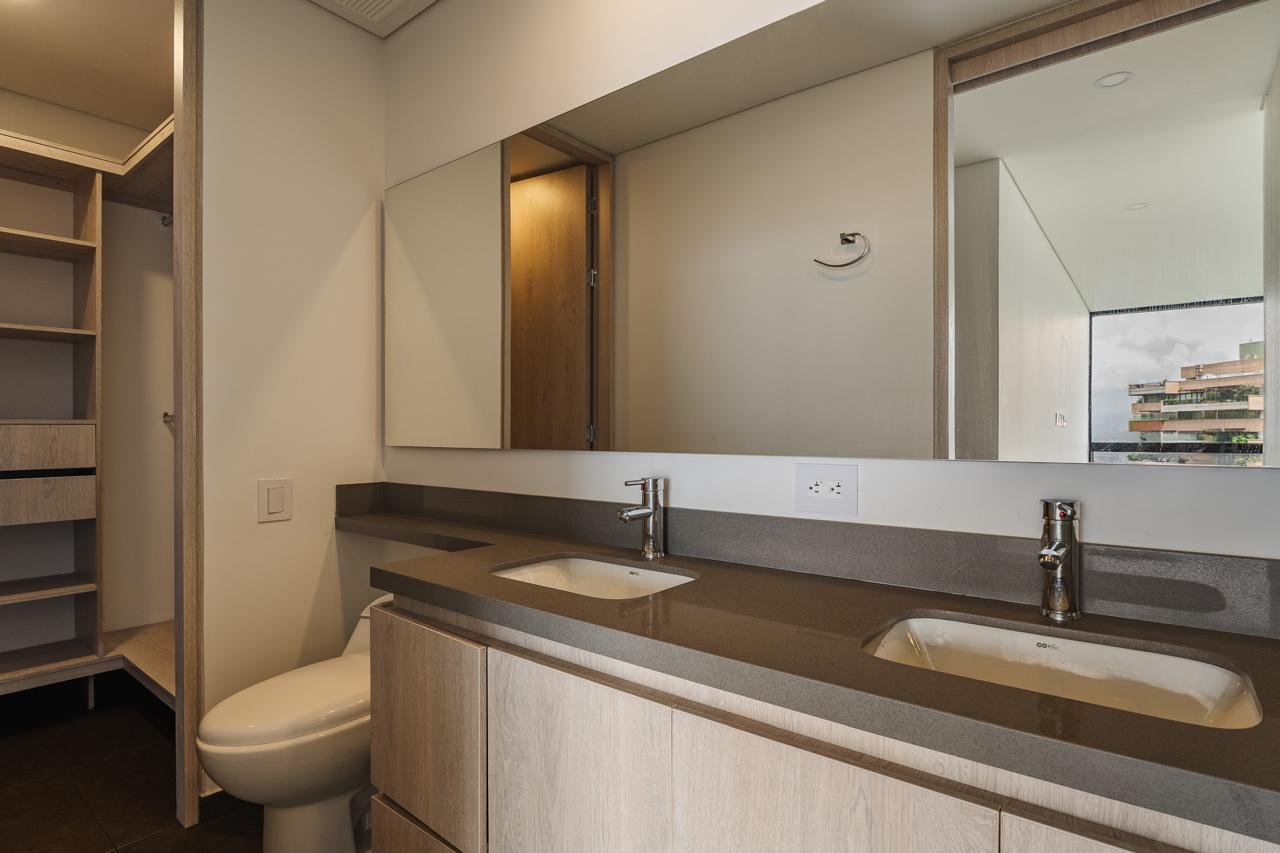 Apartamento para venta en poblado las palmas