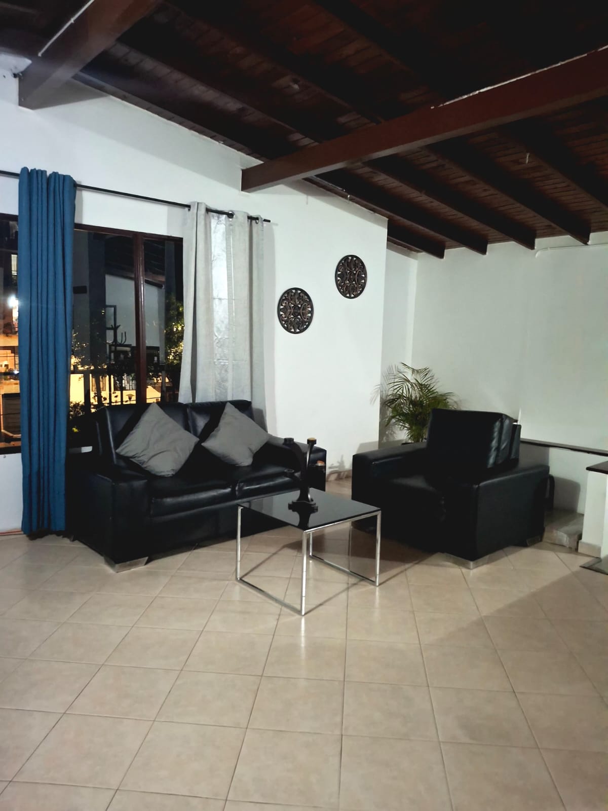 Casa amoblada para arriendo en Laureles Medellín