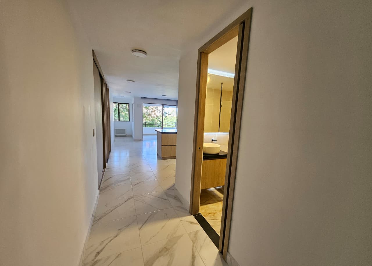 Apartamento en arriendo en Las Palmas Poblado
