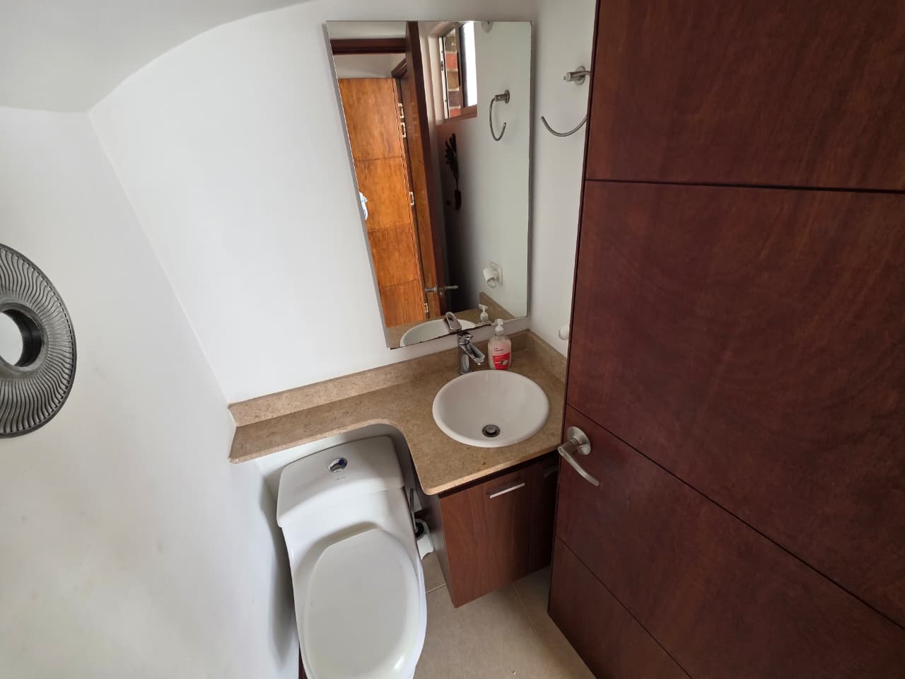 casa en venta en envigado benedictinos
