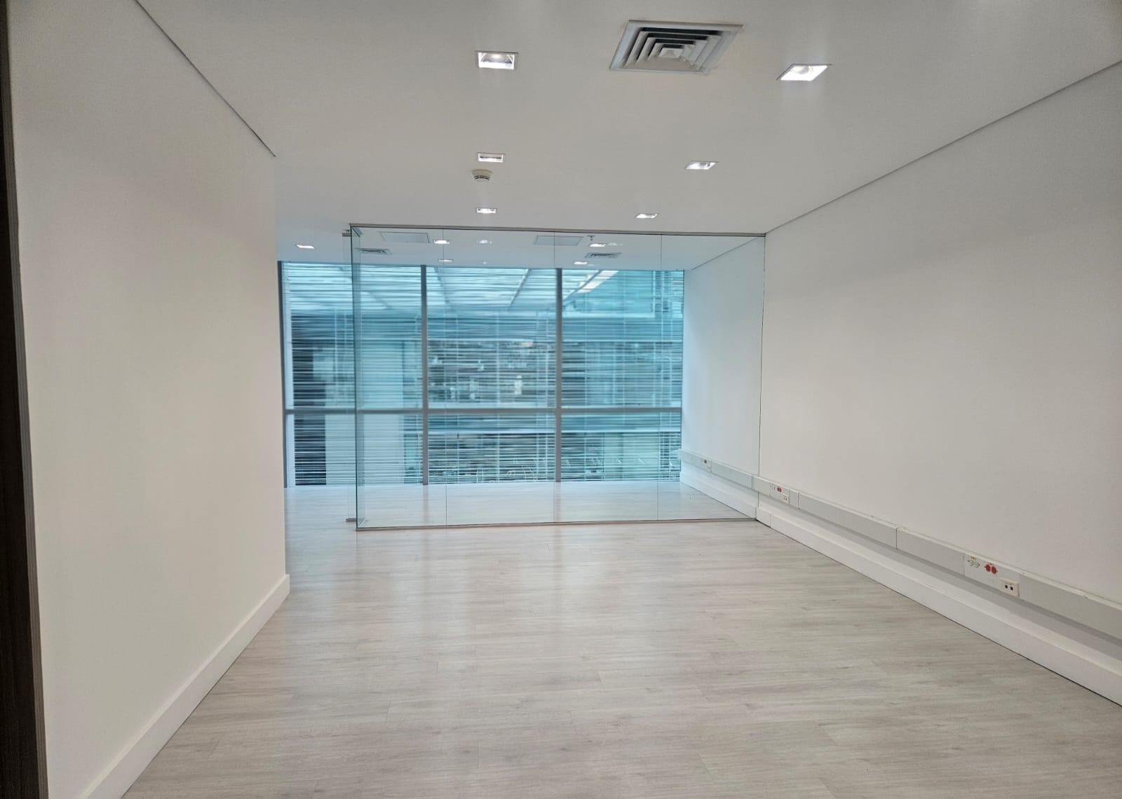 Oficina para arriendo en El Poblado Milla de Oro