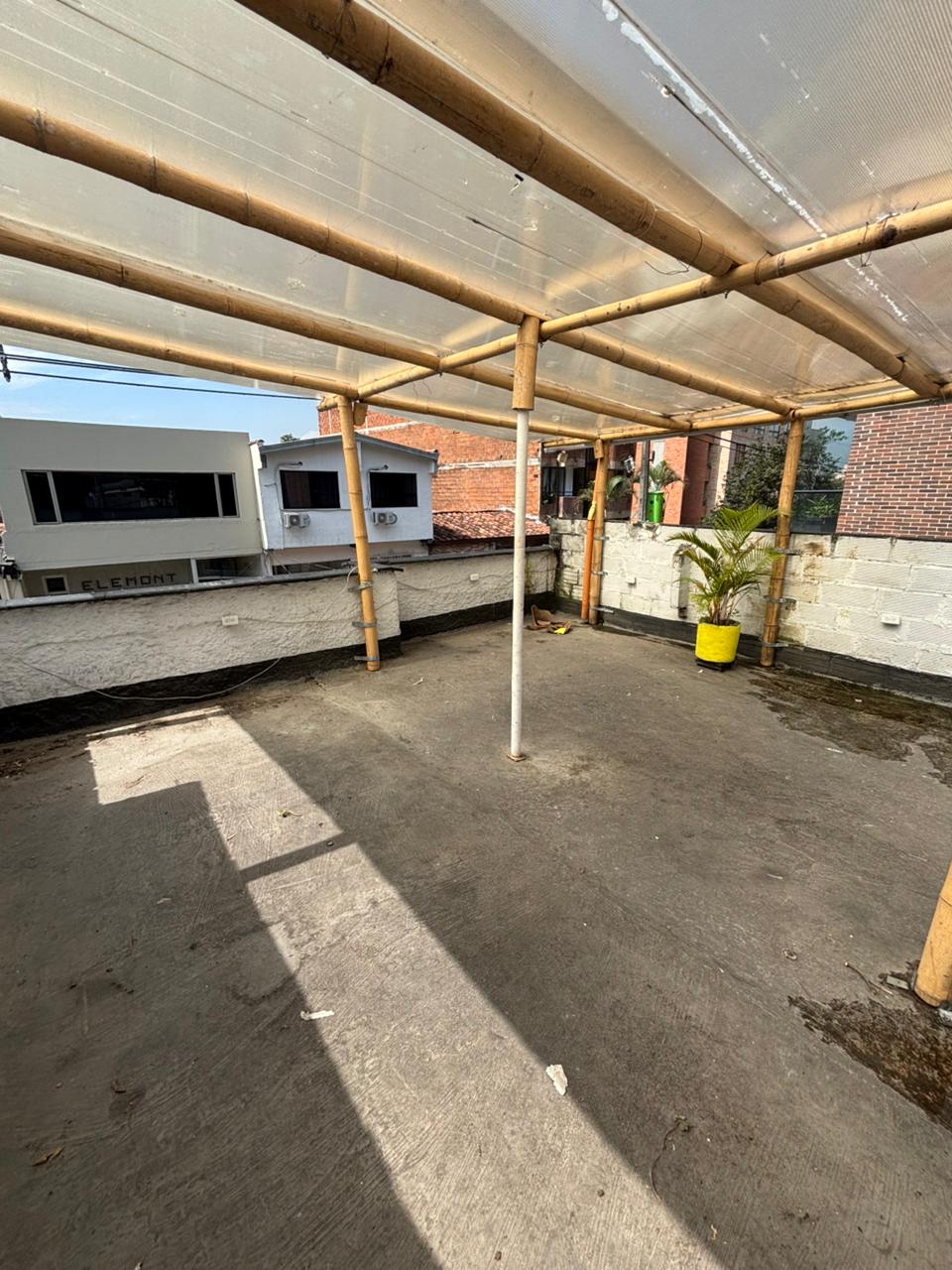 Casa para la venta en Manila El Poblado