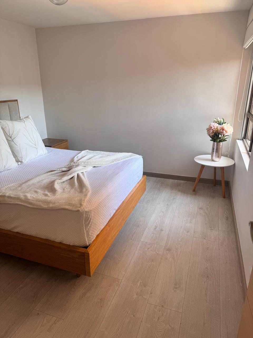 Apartamento para la venta en la loma de los bernal