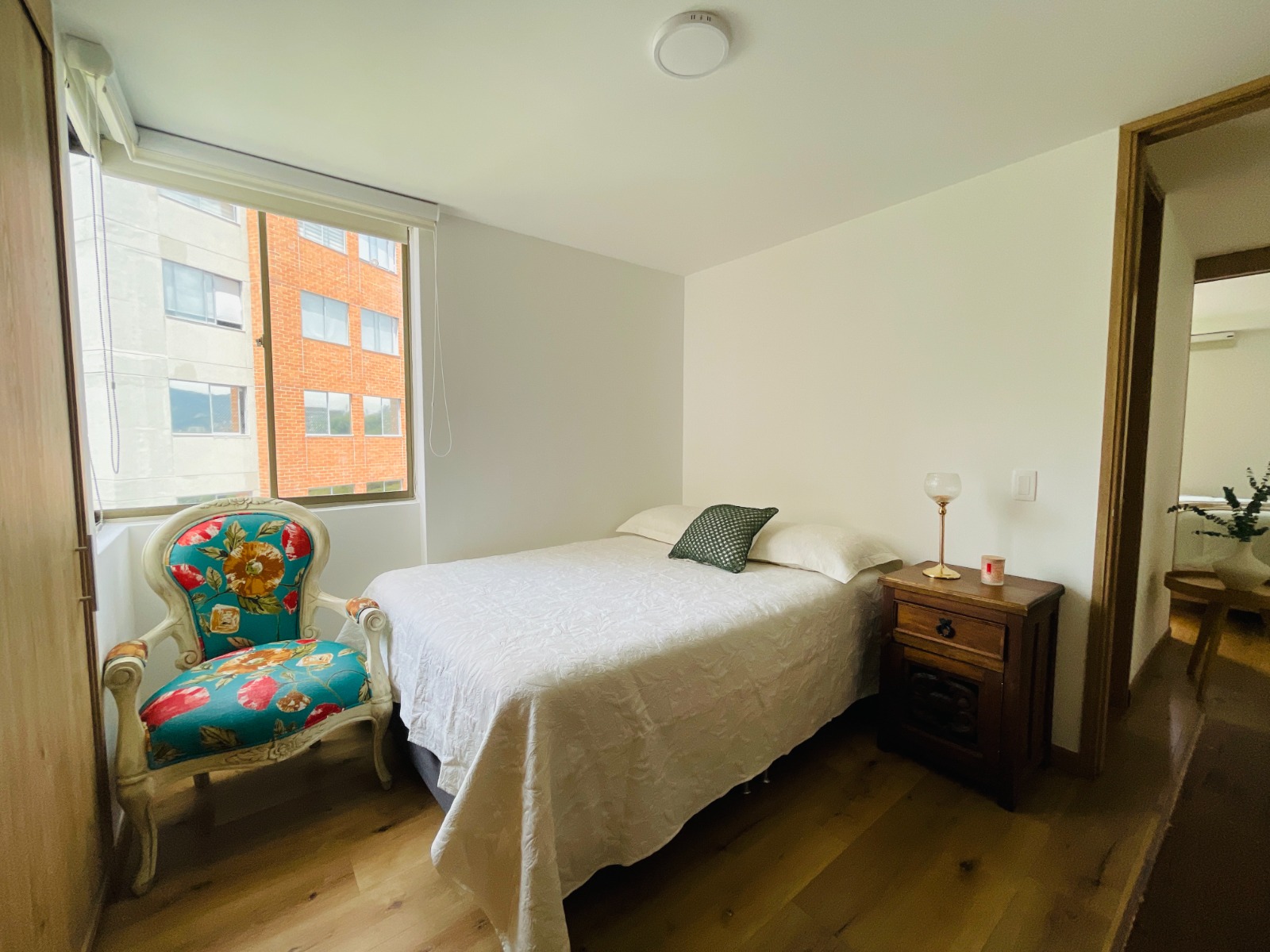 Apartamento en venta La Abadía Envigado – 83 m² + 2 parqueaderos