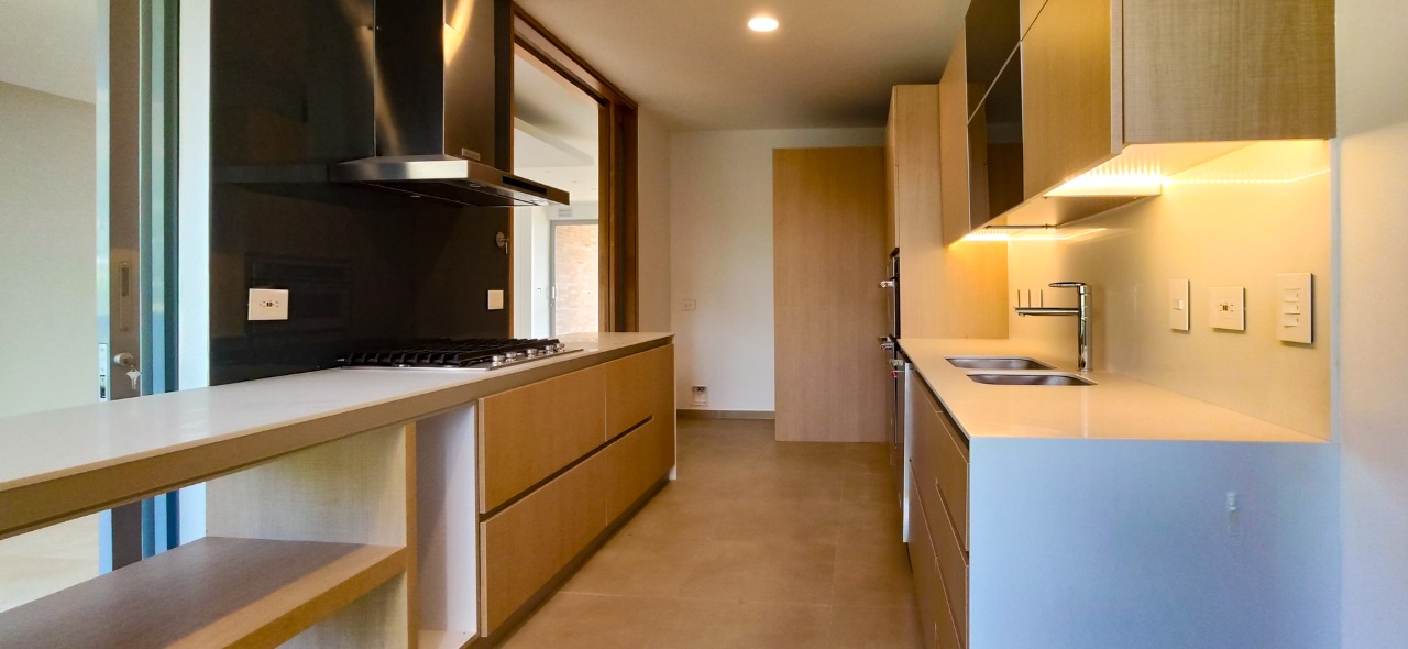 Apartamento en venta Medellin Poblado los Balsos