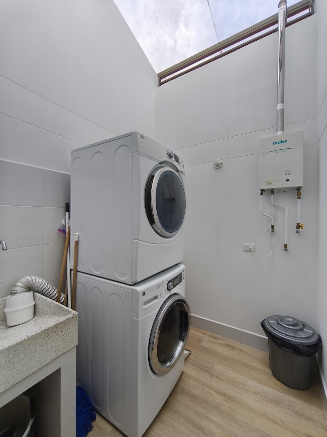 Venta de casa en El Retiro Sector Martin Pescador