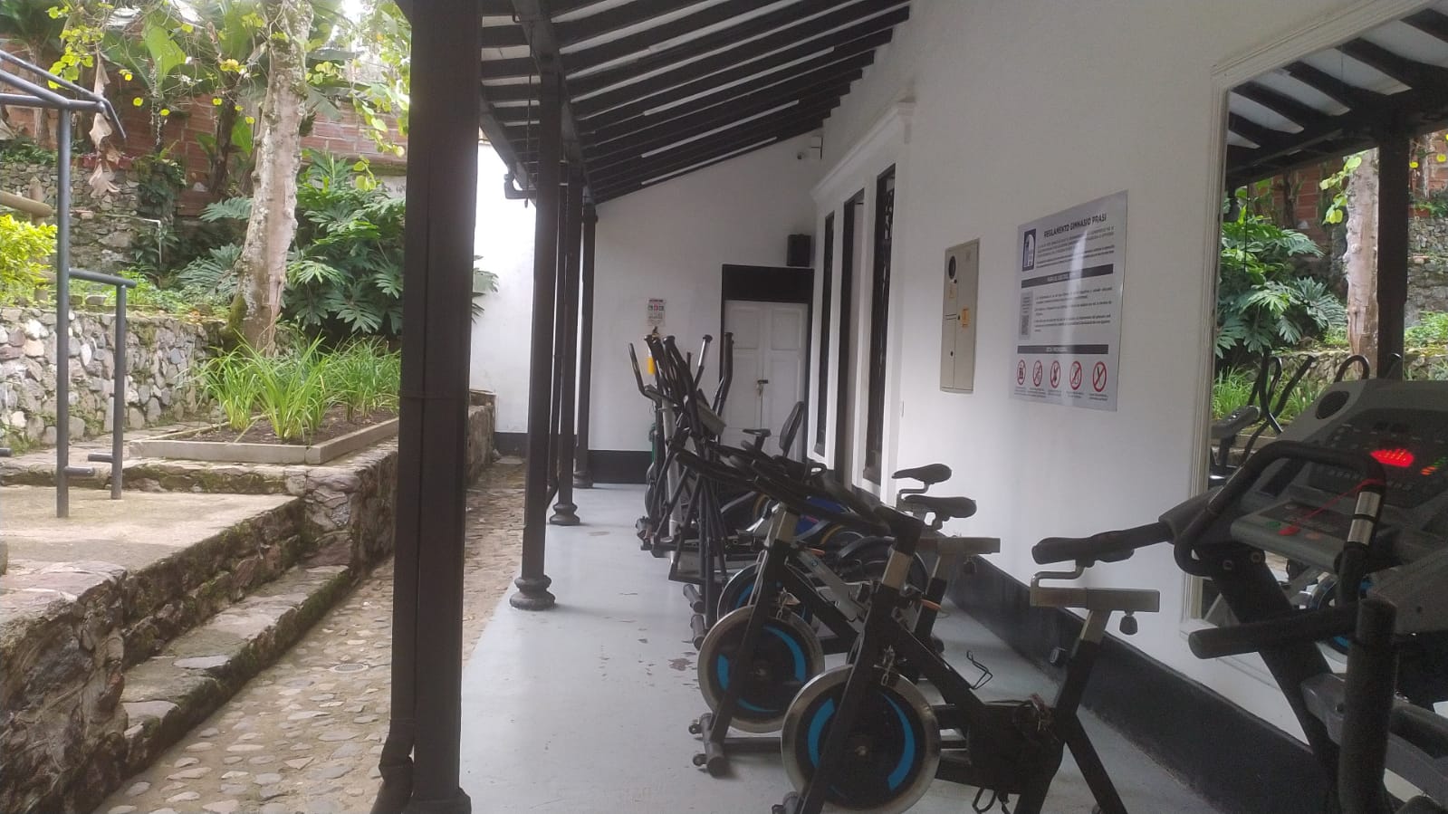 CASA PARA LA VENTA ENVIGADO ANTIQUIA