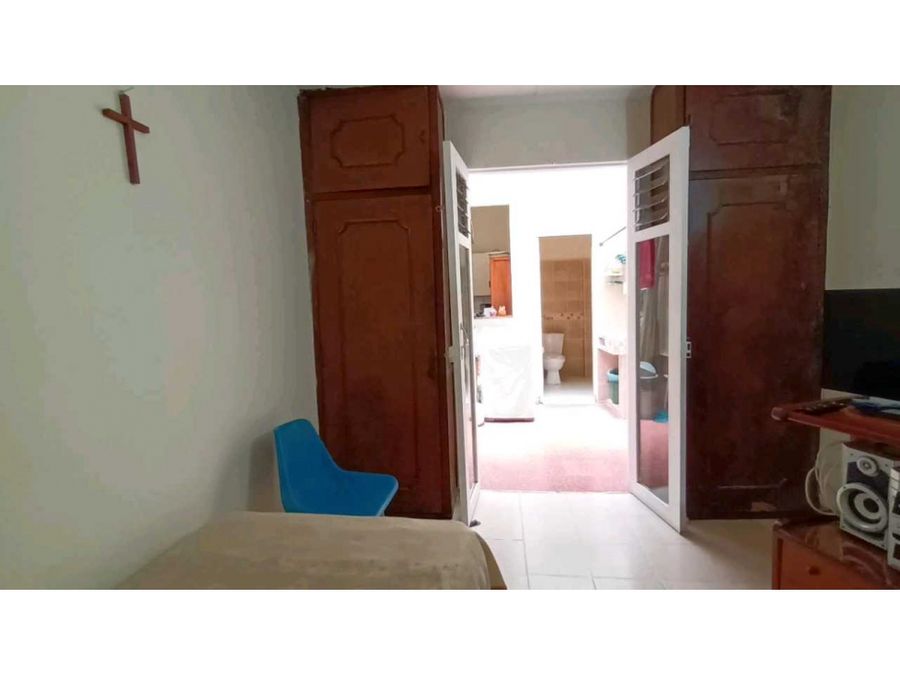 Casa con Aire para la Venta en el Barrio Santa Lucia, Medellín.