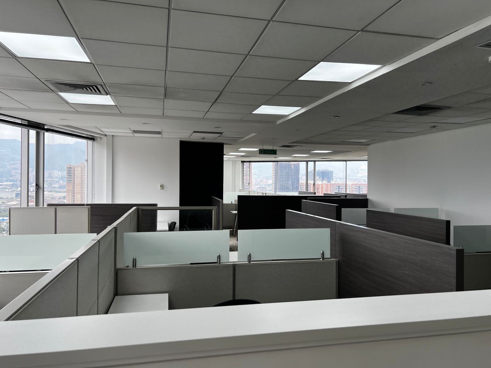 Oficina para  venta en el poblado