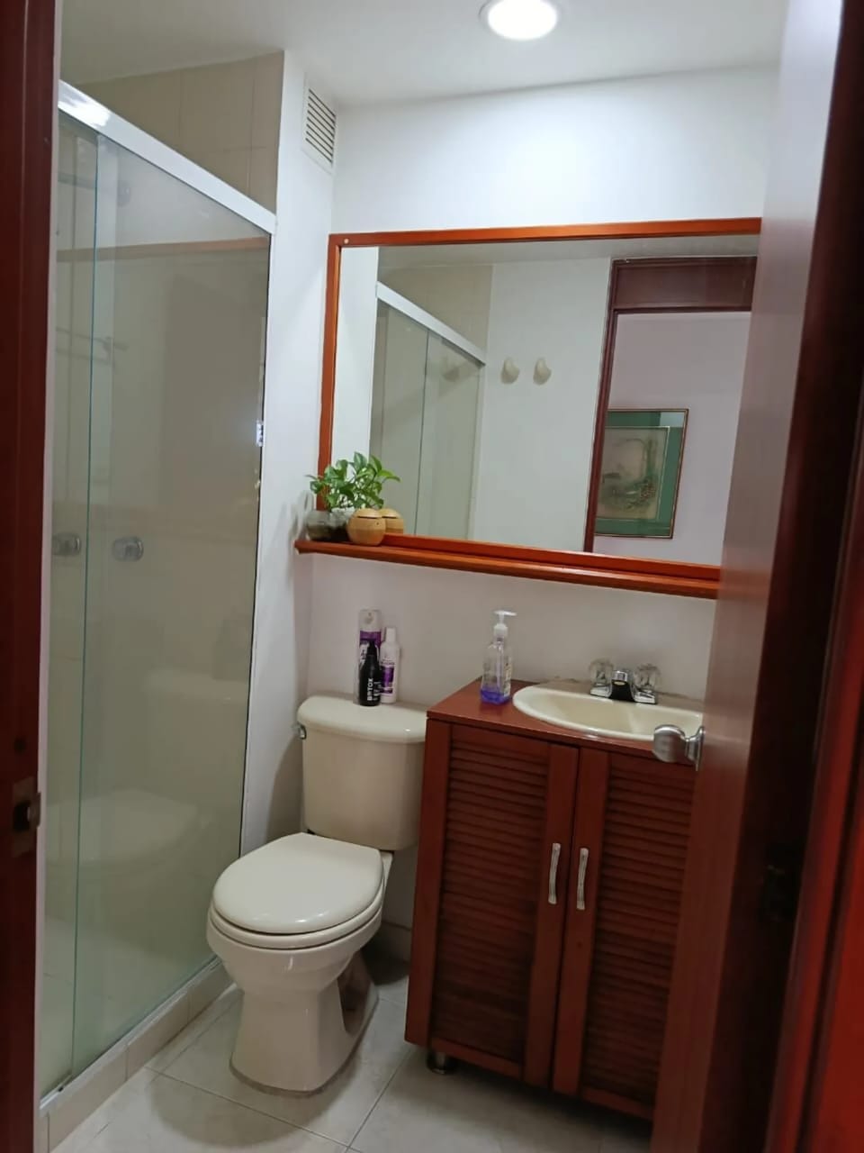 Apartamento en venta en Loma de los Bernal Medellin